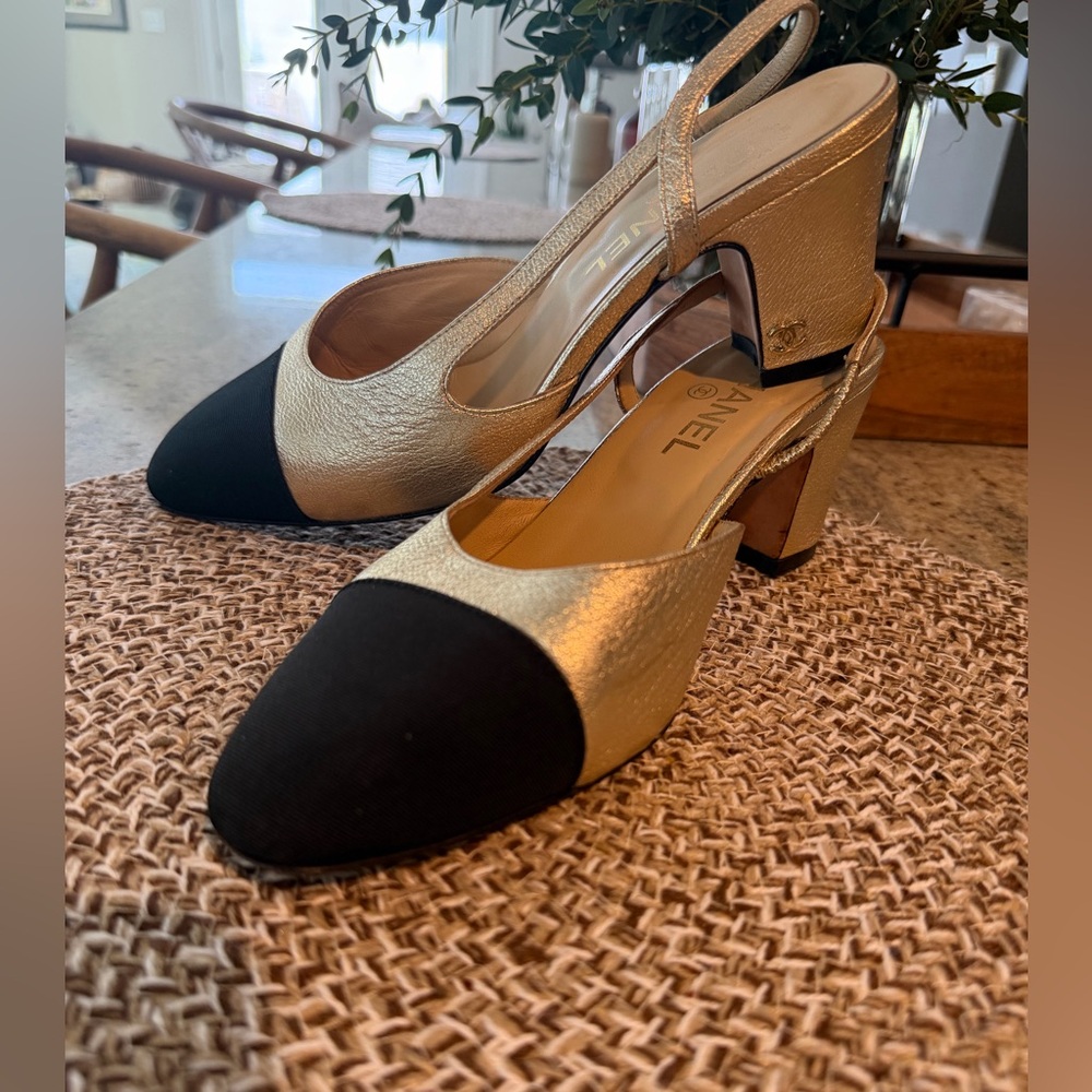 CHANEL Gold and Black Slingback Heels